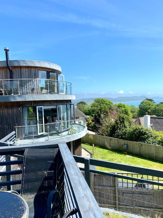 One Of The Best Properties In Lyme! Breathtaking Views Across The Whole Bay. 3 Stories With 2 Tier Veranda Around The Property. Sleeps 6 Lyme Regis Bagian luar foto